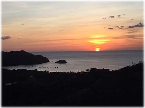 Enclave de desarrollo con vista al mar con 16 lotes cerca de la playa de Coco