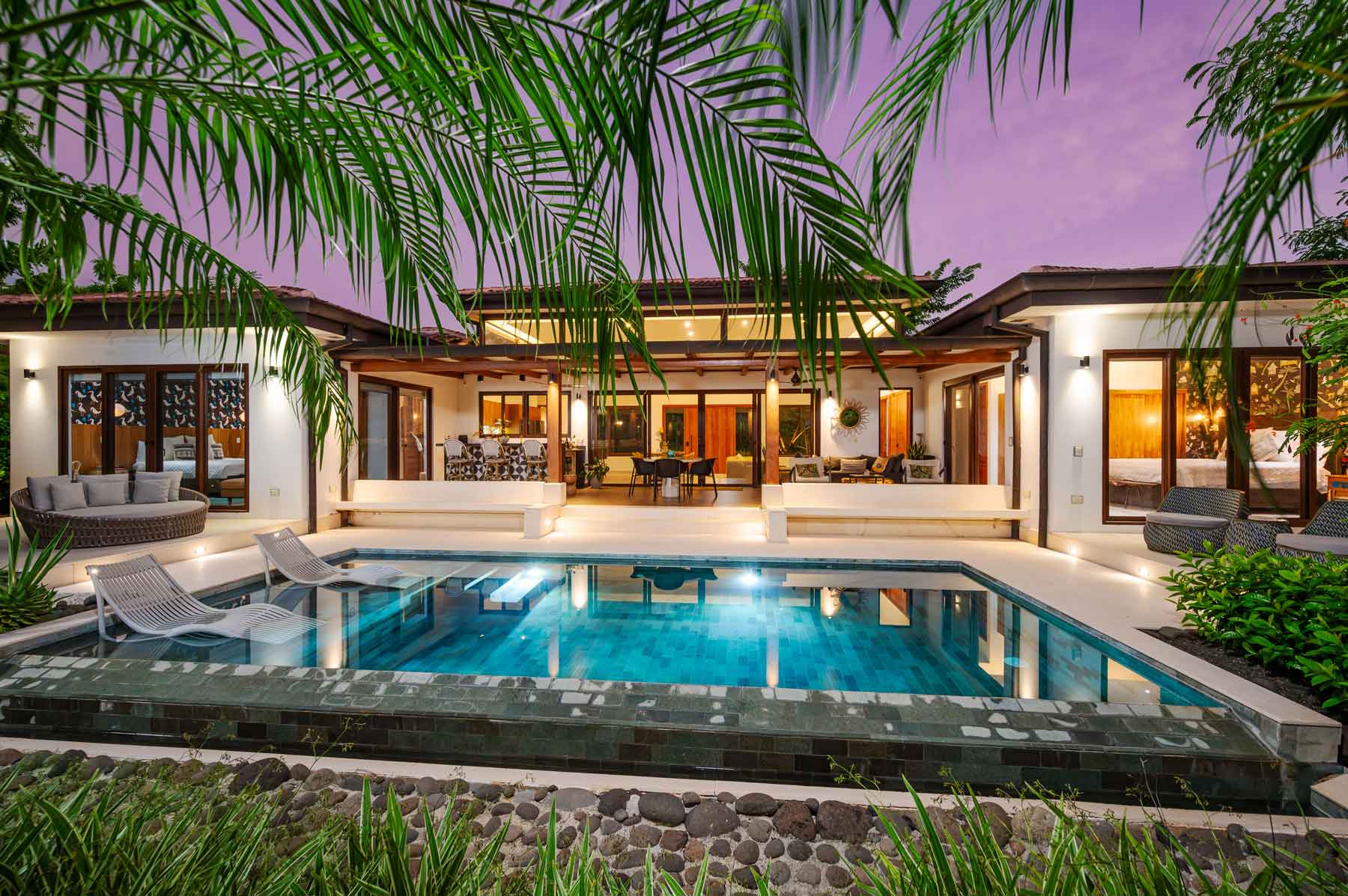 Casa Luminosa – Tropical Home Steps from the Beach in Hacienda Pinilla