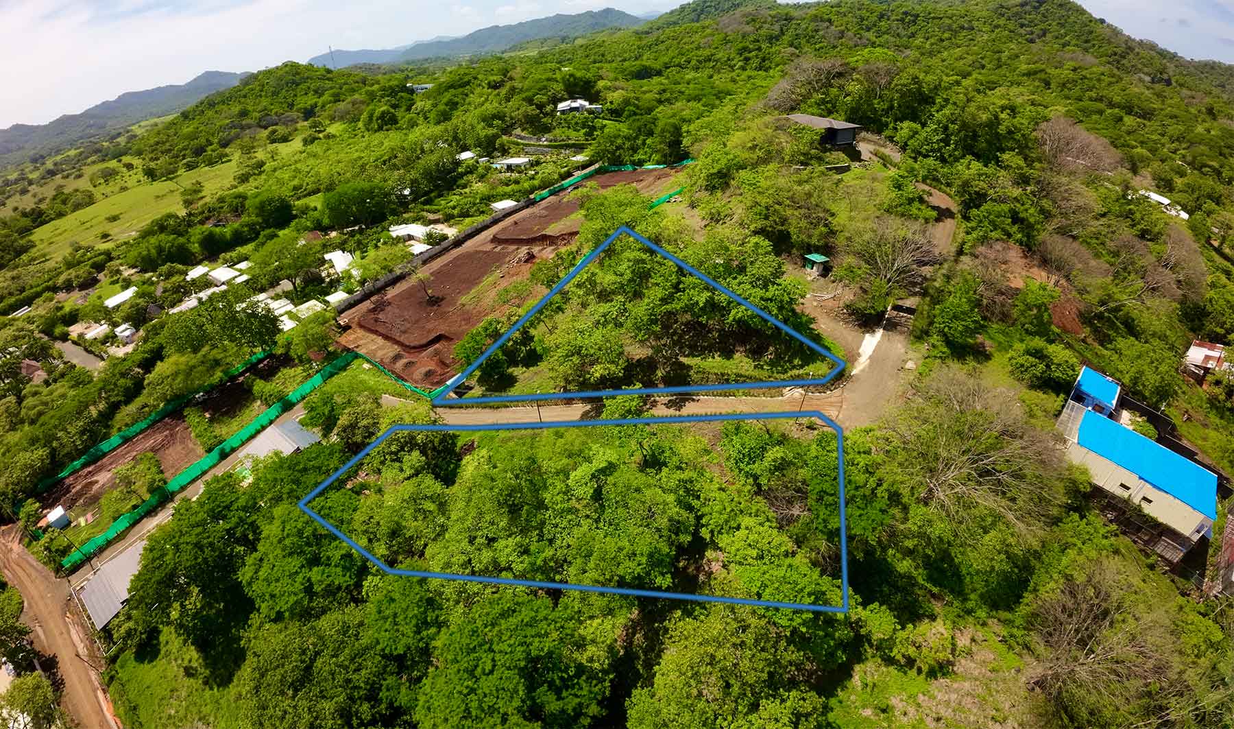 Expansive 1.3 Acre Property in Río Santo, Hernández – Near Avellanas and Tamarindo
