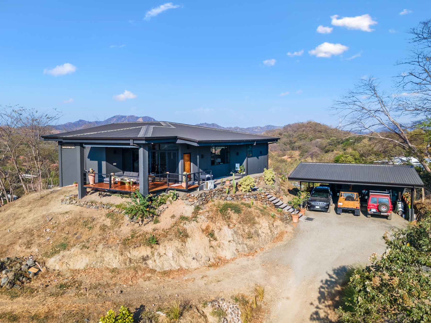 Charming Río Santo Villa Near Playa Tamarindo